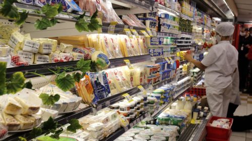 Supermercado na zona sul do Rio de Janeiro: como gastar menos nas compras Foto: Tânia Rêgo/Agência Brasil