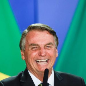Bolsa recupera parte das perdas com Auxílio após Bolsonaro falar em privatizar Petrobras