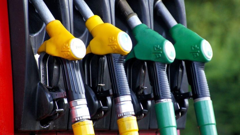 TSE decide não analisar consulta do governo sobre reduzir preço dos combustíveis em ano eleitoral