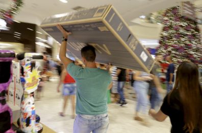 Inflação e subida dos juros podem frustrar expectativas do varejo com Black Friday e Natal