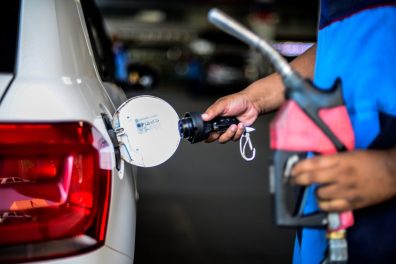 Entenda como preços dos combustíveis se comportaram em 2023