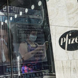 Pílula da Pfizer contra a Covid-19 é aprovado nos EUA