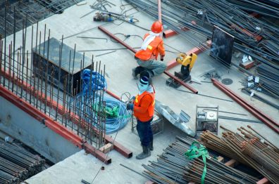 IBGE: Construção é destaque na indústria em 2021, com crescimento de 9,7%