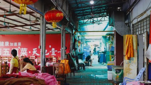 Mercado de rua na China (Foto: Nate Landy/Unsplash)
