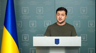 Zelensky pede ao ‘povo da Europa’ para que não se calem e apoiem a Ucrânia