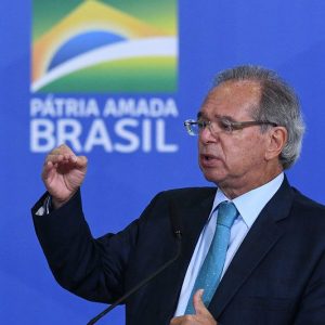 Guedes defende liberar saque do FGTS para pagamento de dívidas