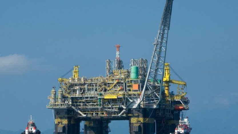 Petroleiras dão tom negativo para o Ibovespa no início da semana