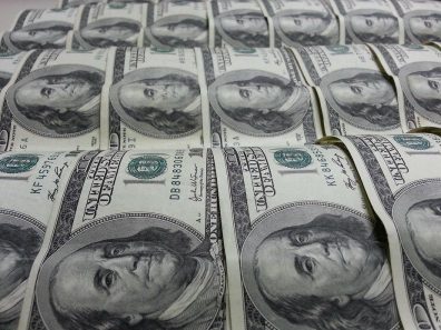 Dólar fecha em alta e vai a R$ 5,15. Para onde vai a moeda norte-americana?