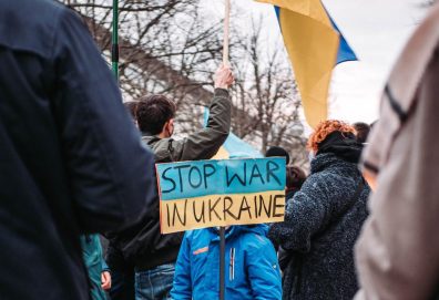 Rússia alerta para risco de guerra nuclear na Ucrânia devido à ajuda militar da Otan