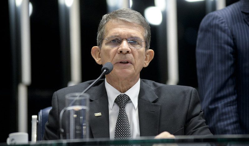 Senado quer que presidente da Petrobras explique distribuição de dividendos