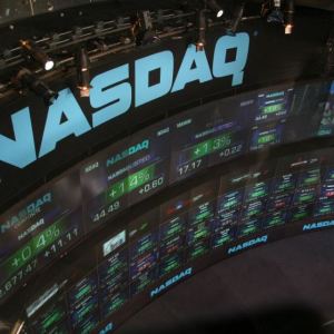 Nasdaq: mercado de ações automatizado, em Nova York, onde estão listadas mais de 2 800 ações de diferentes empresas