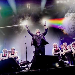 O Pink Floyd está lançando uma nova música pela primeira vez em quase três décadas para ajudar a arrecadar fundos para Ucrânia