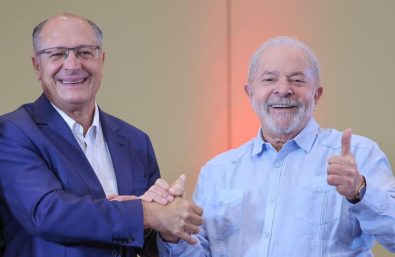 Lula sinaliza qual pode ser o papel de Alckmin em eventual novo governo
