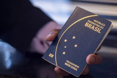 México volta a exigir visto físico para entrada de turistas brasileiros