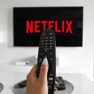 Analistas cortam recomendação de Netflix após empresa apresentar perda de usuários