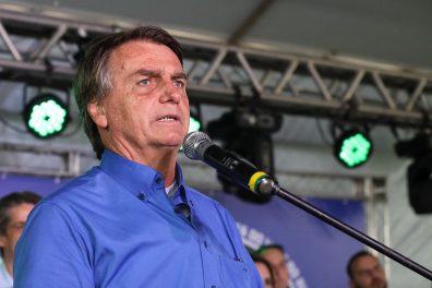 Sem dar detalhes, Bolsonaro diz que irá ‘entrar na Petrobras’