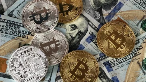 Confira a oscilação de preços do bitcoin e outras moedas digitais — Foto: David McBee/Pexels
