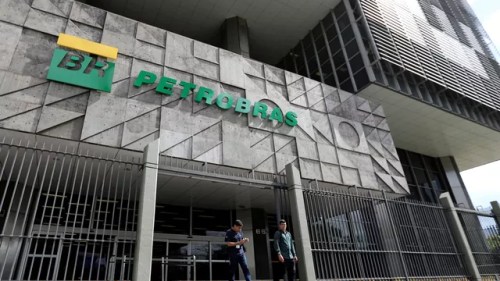 Fachada da sede da Petrobras, no Rio de Janeiro — Foto: Reuters/Sergio Moraes
