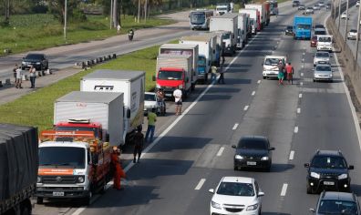 Os motivos que elevam o risco de desabastecimento de diesel no Brasil