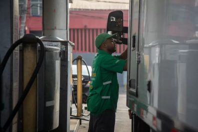 Equipe econômica espera que Petrobras reajuste preços de combustíveis nesta semana