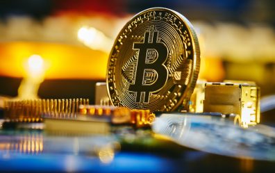 Bitcoin: analista vê aumento de investidores de longo prazo