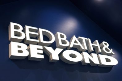 Negociando ‘ações memes’ da varejista Bed Bath & Beyond, estudante universitário ganha US$ 110 milhões; veja como