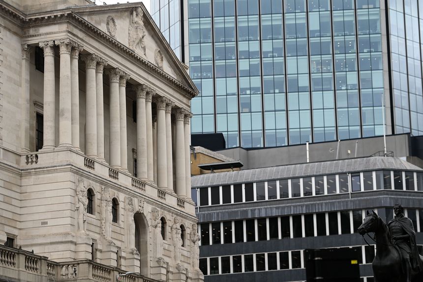 Alta global dos juros; Banco da Inglaterra faz o maior aumento da taxa de juros desde 1995 para combater disparada da inflação