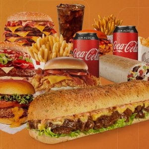 Montagem com fotos de lanches de grandes redes de fast food presentes no Brasil como Subway, Burger King e McDonald's