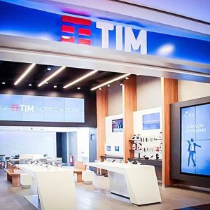 TIM (TIMS3) tem lucro líquido normalizado de R$ 900 milhões no 4º trimestre, alta de 52,6%