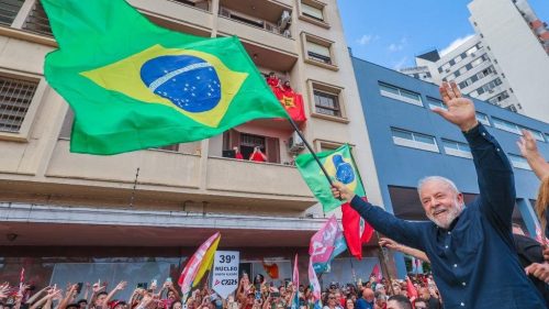 A posse do presidente Lula ocorrerá em 1º de janeiro de 2023, após ser eleito com 50,90% dos votos válidos  - Foto: Divulgação/@ricardostuckert