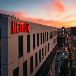 Netflix dispara 13% com crescimento de assinantes no 3º trimestre