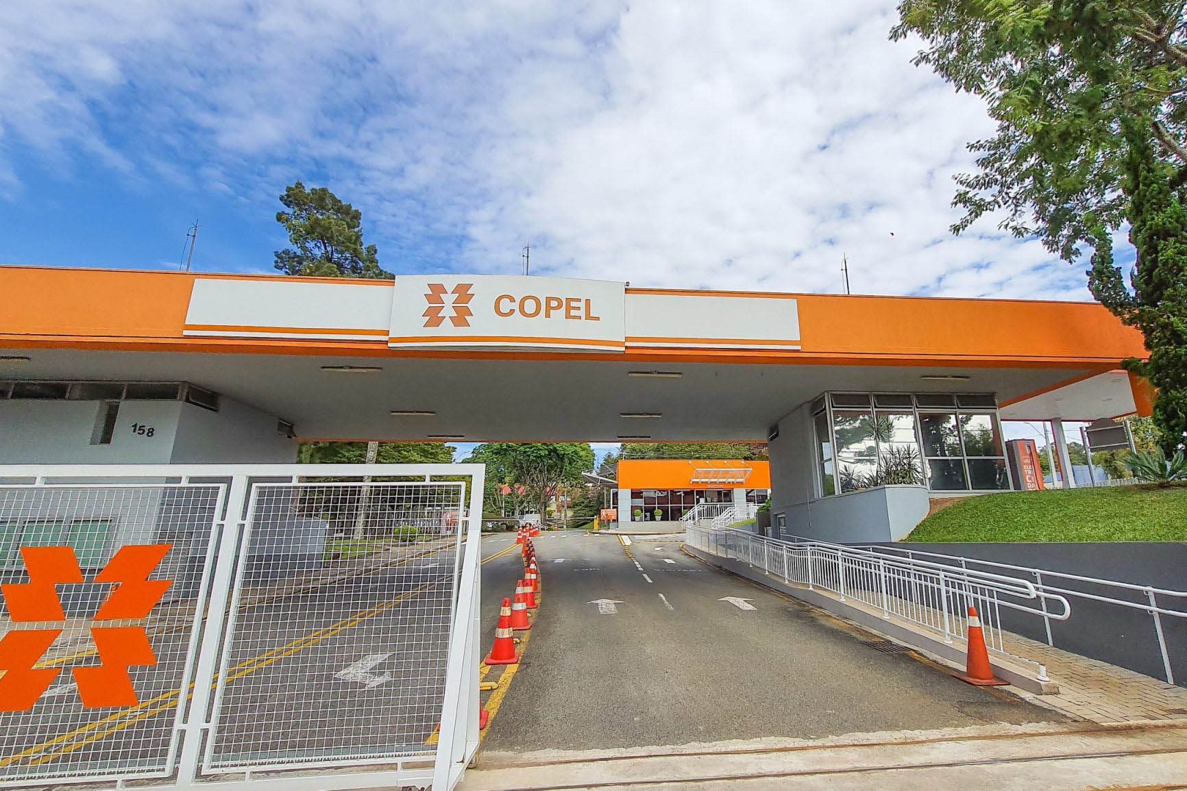Copel (CPLE6) contrata bancos para estruturar potencial privatização