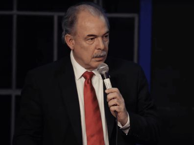 Lula confirma Aloizio Mercadante no BNDES: ‘Precisamos de alguém que pensa em desenvolvimento’