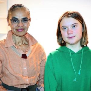 Marina Silva encontra a ativista ambiental sueca Greta Thunberg no Fórum Econômico Mundial em Davos, Suíça, 2023