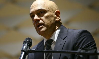 Deputados dos EUA divulgam decisões sigilosas de Alexandre de Moraes removendo perfis do X