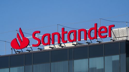 Fachada do Banco Santander (SANB11). Foto: Beata Zawrzel/NurPhoto/Reuters
