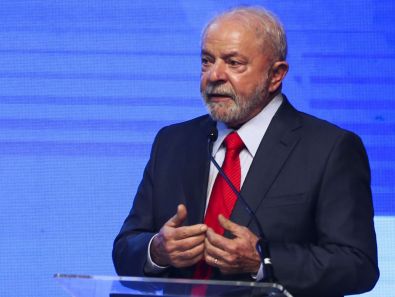 Lula chama Michel Temer de ‘golpista’ e discute mais obras em infraestrutura no exterior