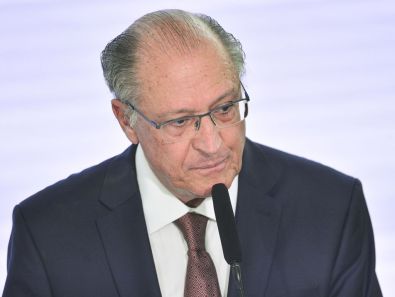 Alckmin: Reduzindo juros, a tendência é a economia ter um crescimento importante