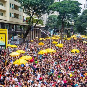 Rede Itaú: faturamento do comércio cresce 13% no Carnaval de 2024