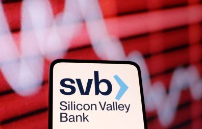 SVB Financial derrete na Nasdaq com temores de descapitalização