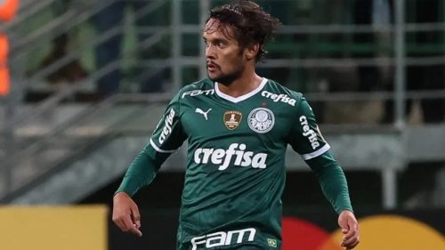 Golpes com criptomoedas afetaram Gustavo Scarpa enquanto jogava pelo Palmeiras - Foto: divulgação