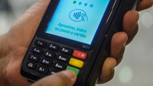 Máquina de cartão de crédito e débito. Foto: Marcello Casal Jr/ Agência Brasil