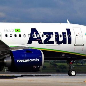 Azul (AZUL4) retoma voos para Argentina em junho, com rota para Bariloche