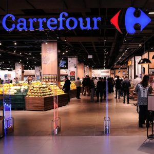Carrefour (CRFB3) registra prejuízo no 1º trimestre: É hora de investir na empresa?