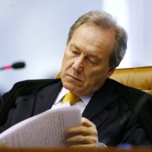Ministro Ricardo Lewandowski em sessão de julgamento do caso Cesare Battisti, em 2009 / Crédito: Ueslei Marcelino/SCO/STF (18/11/2009)