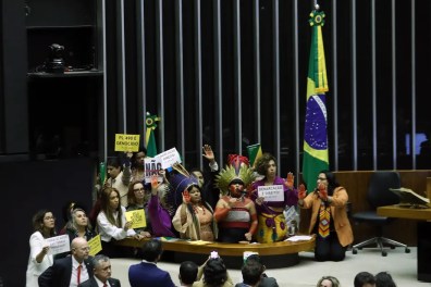 Câmara aprova PL do Marco Temporal e impõe derrota a governo Lula