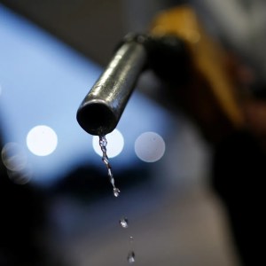 IPCA: gasolina sobe quase 5% em 2024 mesmo sem alta nas refinarias