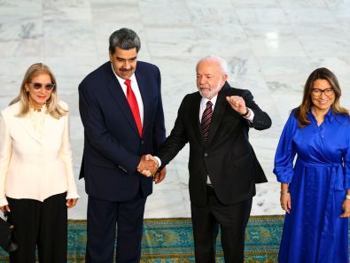 Em encontro com Lula, Maduro diz que Venezuela está de portas abertas a todo empresariado brasileiro