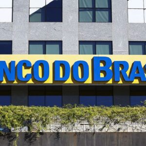 Banco do Brasil (BBAS3) tem lucro ajustado de R$ 9,3 bi no 1º tri, queda de 1,5% no trimestre