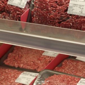 Carnes ficam 7,61% mais baratas em 12 meses e puxam inflação para baixo. Foto: Fabio Rodrigues-Pozzebom